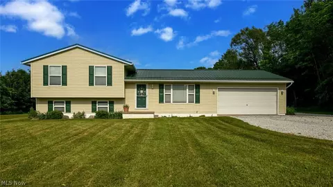 2609 Erhart Rd, Medina, OH 44280