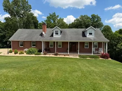 66599 Anna Dr, Saint Clairsville, OH 43950