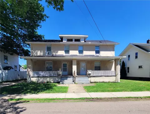 862 9th St NE, Massillon, OH 44646