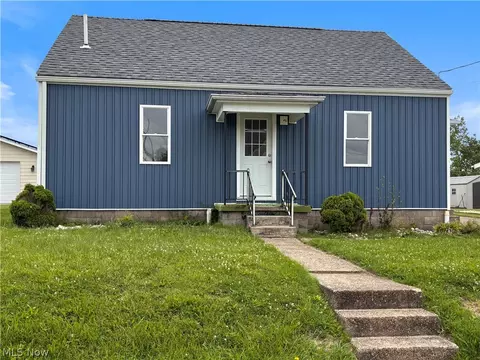 201 Heights St, Weirton, WV 26062