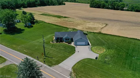 4909 Knox School Rd, Homeworth, OH 44634