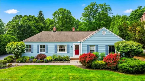 6666 Ridgebury Blvd, Mayfield Heights, OH 44124