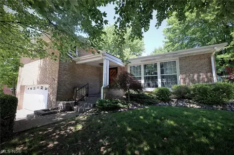 136 Marie Ave, Weirton, WV 26062
