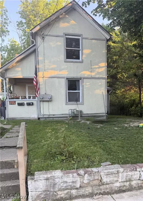130 Ira Ave, Akron, OH 44301