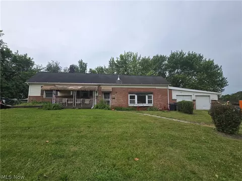 1427 Hawn St, Youngstown, OH 44506
