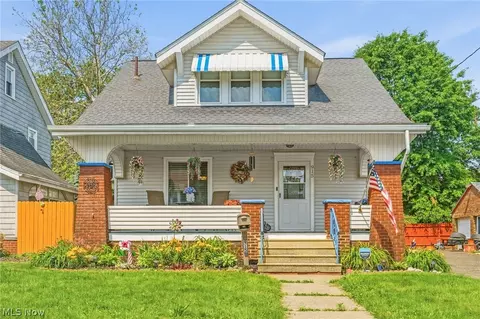 915 Clarendon Ave NW, Canton, OH 44708