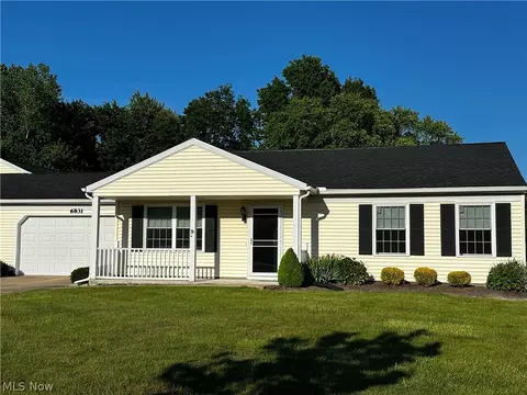 6831 Farmingdale Ln, Mentor, OH 44060