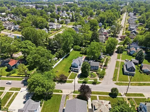 View/Area - 1926 Walnut Blvd, Ashtabula, OH 44004 photo 4 of 4