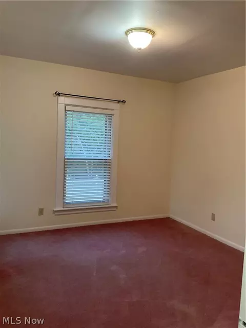 Bedroom - 1926 Walnut Blvd, Ashtabula, OH 44004 photo 2 of 8