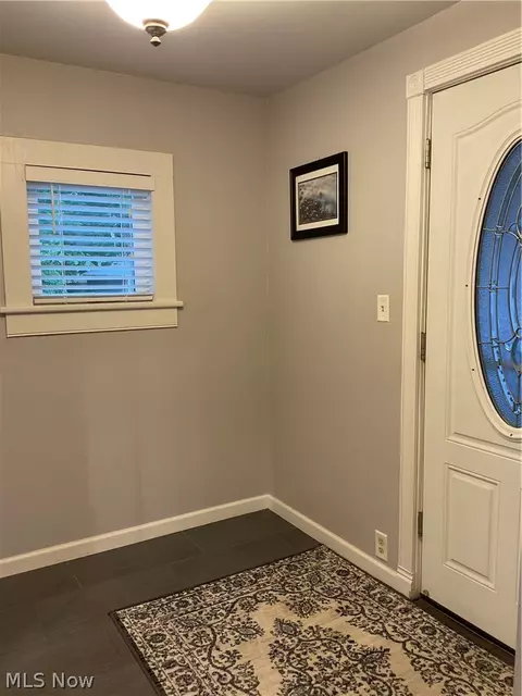 Entry Way - 1926 Walnut Blvd, Ashtabula, OH 44004 photo 1 of 11
