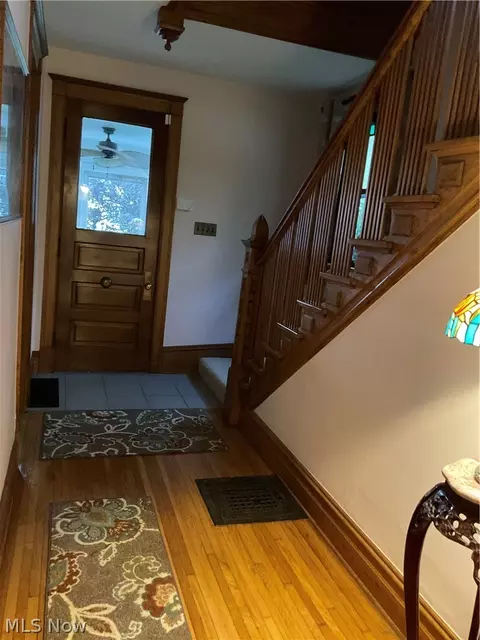Entry Way - 1926 Walnut Blvd, Ashtabula, OH 44004 photo 10 of 11
