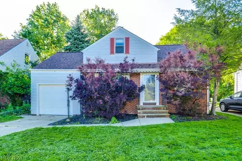 251 E 286th St, Willowick, OH 44095