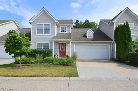 5546 Saint Thomas Ln, Madison, OH 44057