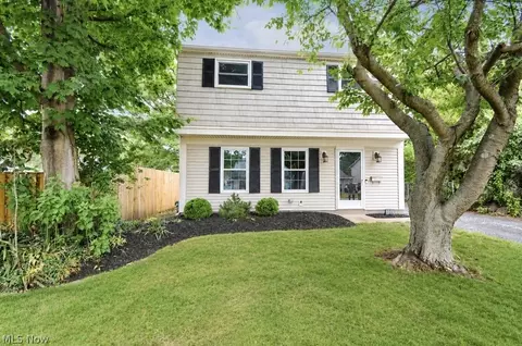 6257 Iroquois Trl, Mentor, OH 44060