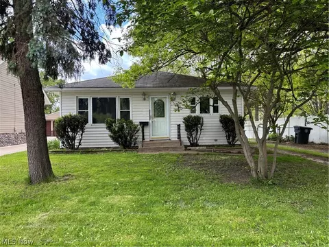 1274 Eastwood Ave, Akron, OH 44305