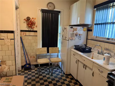 Kitchen - 1011 Chalker St, Akron, OH 44310 photo 1 of 2