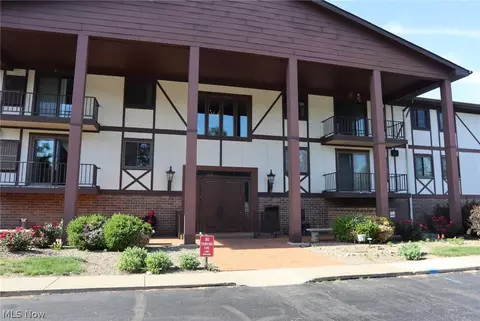 4849 Grace Rd, North Olmsted, OH 44070