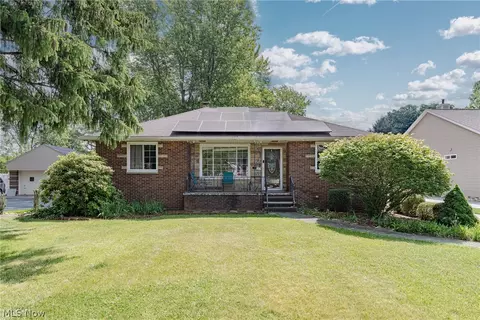 3407 Clague Rd, North Olmsted, OH 44070