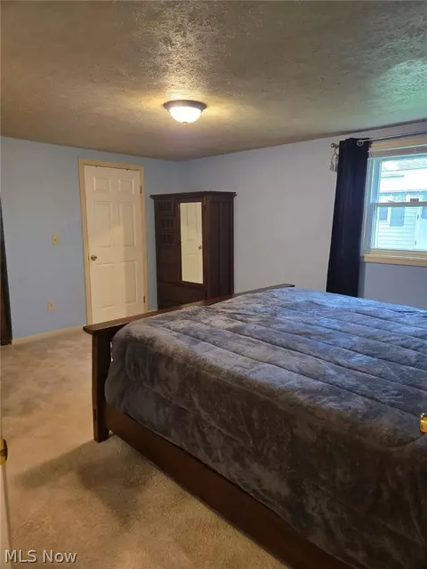 Bedroom - 387 Stable Dr, Lagrange, OH 44050 photo 4 of 5