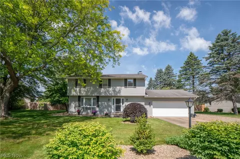 11507 Lela Ave NW, Uniontown, OH 44685
