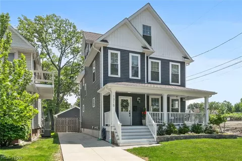 1315 Donald Ave, Lakewood, OH 44107