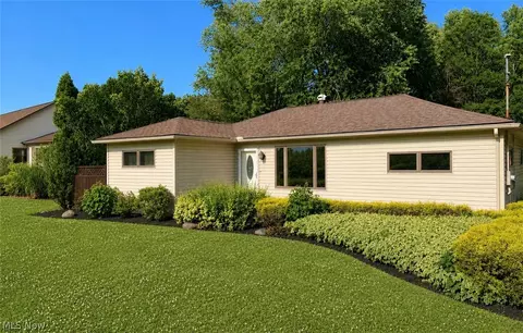 4148 Sherman Rd, Kent, OH 44240