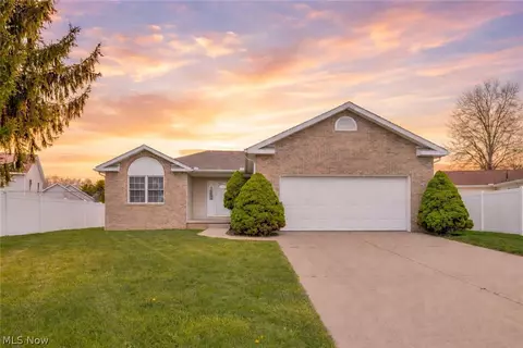 2122 Normandy Dr, Wooster, OH 44691