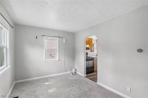 791 Eugene St, Akron, OH 44306 photo 4