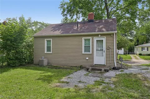 791 Eugene St, Akron, OH 44306 photo 27