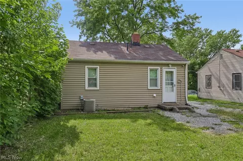 791 Eugene St, Akron, OH 44306 photo 25