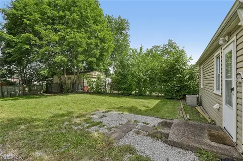 791 Eugene St, Akron, OH 44306 photo 28