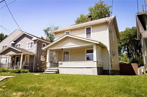 1209 Roslyn Ave SW, Canton, OH 44710