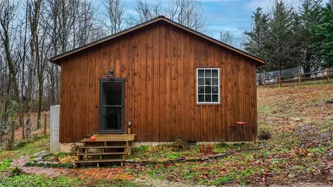 169 Kinderhook Ridge Rd, Newport, OH 45768