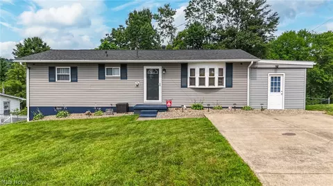 2118 Nash St, Parkersburg, WV 26101