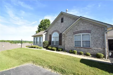 9151 Springfield Rd #1803, Poland, OH 44514