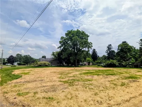 13324 Fairland St NW, Massillon, OH 44647