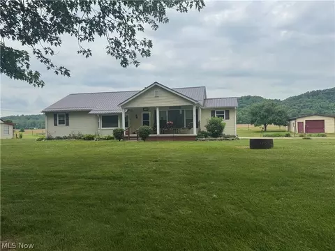 Exterior - 7885 Old Riv, Philo, OH 43771 photo 2 of 8