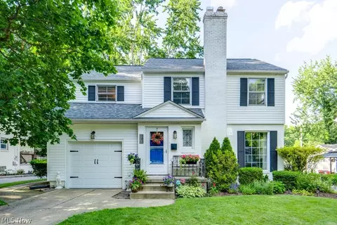 581 Palisades Dr, Akron, OH 44303