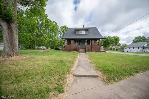 341 W Lisbon St, Waynesburg, OH 44688