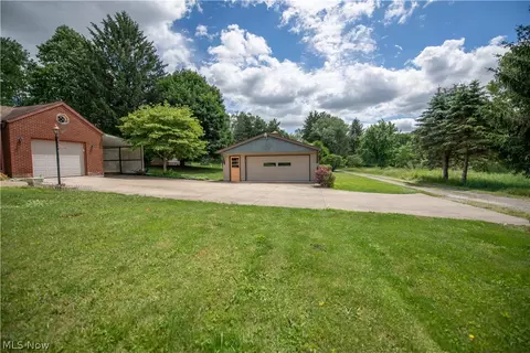 3063 Diamond St NE, Canton, OH 44721 photo 41