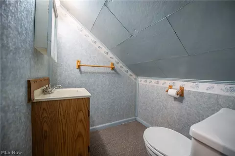 3063 Diamond St NE, Canton, OH 44721 photo 18