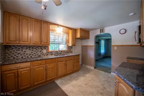 3063 Diamond St NE, Canton, OH 44721 photo 4