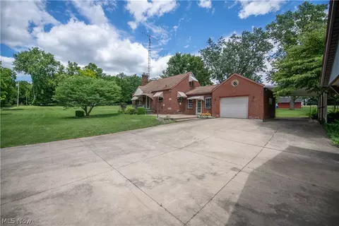 3063 Diamond St NE, Canton, OH 44721 photo 43