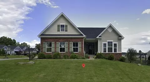4310 Chevron Cir SW, Massillon, OH 44646