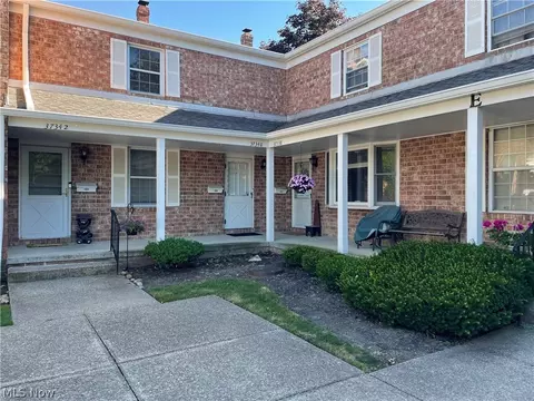 37340 Euclid Ave, Willoughby, OH 44094