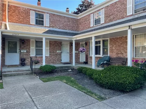 37340 Euclid Ave, Willoughby, OH 44094