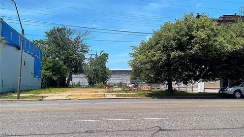 4017 Saint Clair Ave, Cleveland, OH 44103