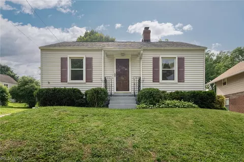 598 Morningview Ave, Akron, OH 44305