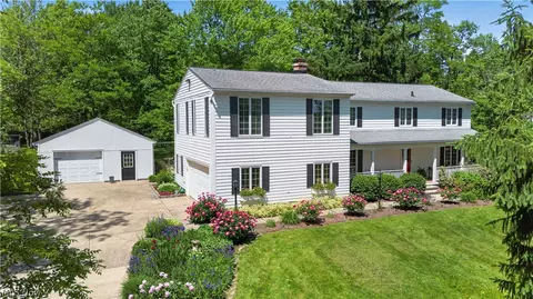 2069 Middleton Rd, Hudson, OH 44236