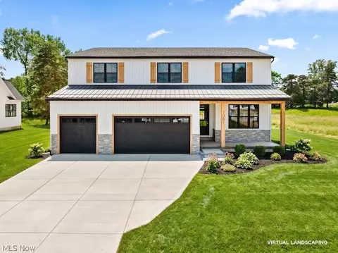 1091 Wadsworth Rd, Medina, OH 44256